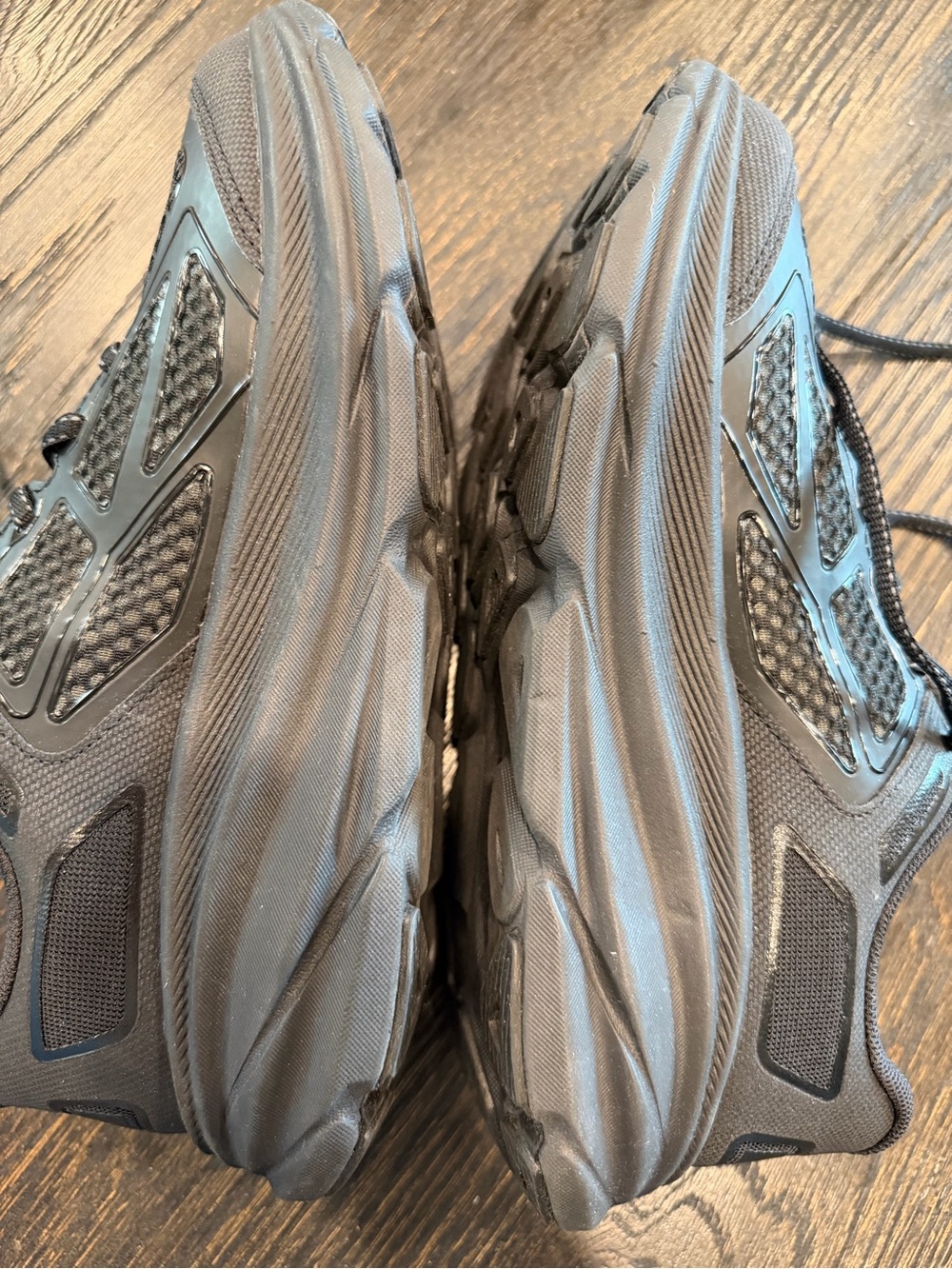 Hoka Clifton One9 Sneaker in Black / Carbon Black Mens 8 women’s 9 - Picture 7 of 10